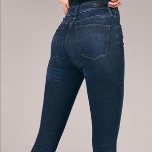 A&F high rise jean legging size 26 2s